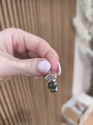Moldavita com cuarzo diamante herkimer en plata
