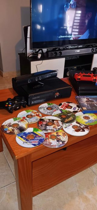 Xbox 360 + PS4 1TB + Mandos + Juegos