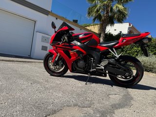 Honda CBR 1000RR 2006 - 35k KM