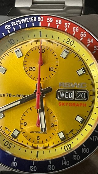 Reloj RSWC Skygraph Cronógrafo Amarillo