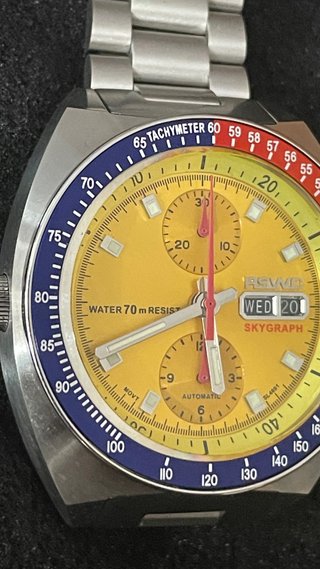 Reloj RSWC Skygraph Cronógrafo Amarillo