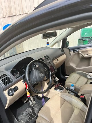 Volkswagen Touran 2011