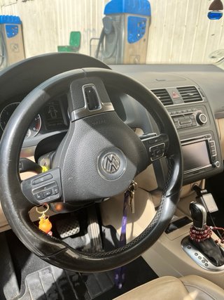 Volkswagen Touran 2011