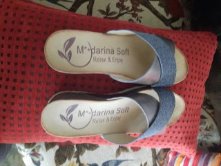 Sandalias Mandarinas Relax Tiras plomo  y brillant
