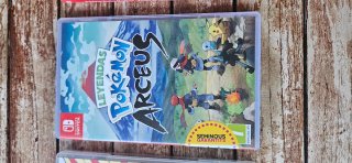 Nintendo Switch + 3 Juegos Pokémon