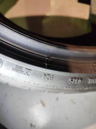 Pirelli P Zero 225/40 R19 Neumático