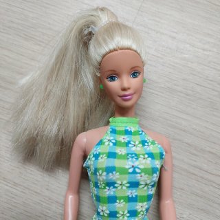 Barbie Mattel 1998 Pretty in Plaid