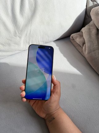 iPhone 16 Pro Max Oro