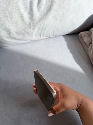 iPhone 16 Pro Max Oro