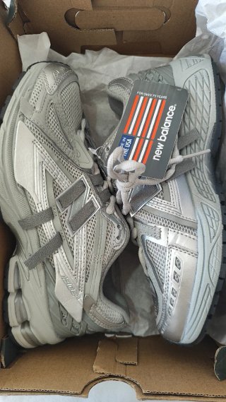 New Balance 1906A Plata