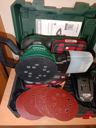 Lijadora Excéntrica Parkside 20V + Cargador