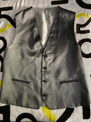 Traje gris elegante
