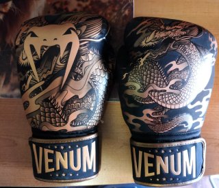 Guantes Boxeo Venum 14oz Dragón Dorado