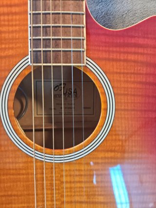 Guitarra ofusa ofusa grand auditorium