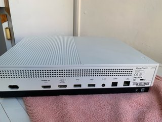 Xbox One S Blanca 1T Con Mando