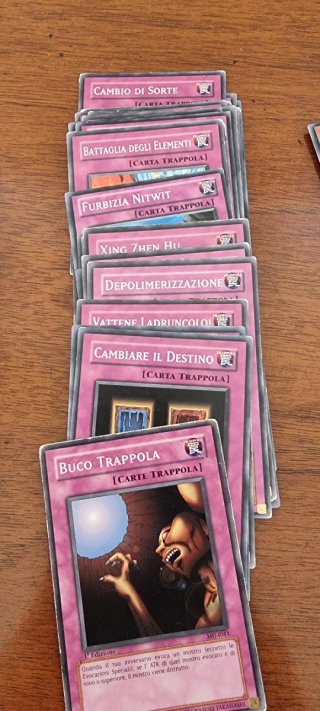 Lotto 100 carte Yu-Gi-Oh