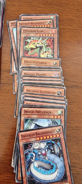 Lotto 100 carte Yu-Gi-Oh