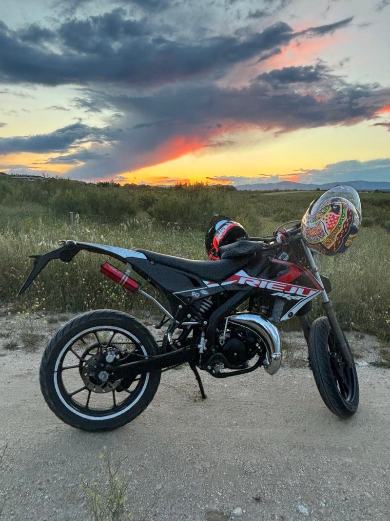 Rieju Mrt 2023 Supermotard Negra/Roja