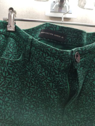 Pantalones verdes estampados