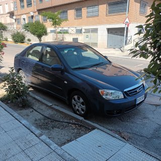 KIA Cerato 2004