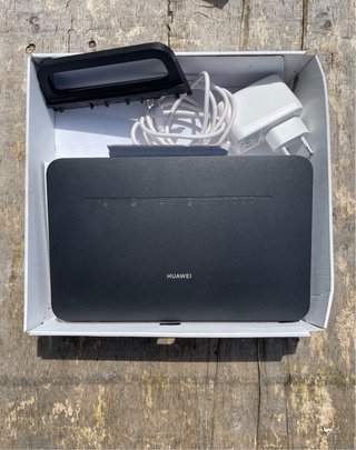 Router Huawei 4G+ B535-235