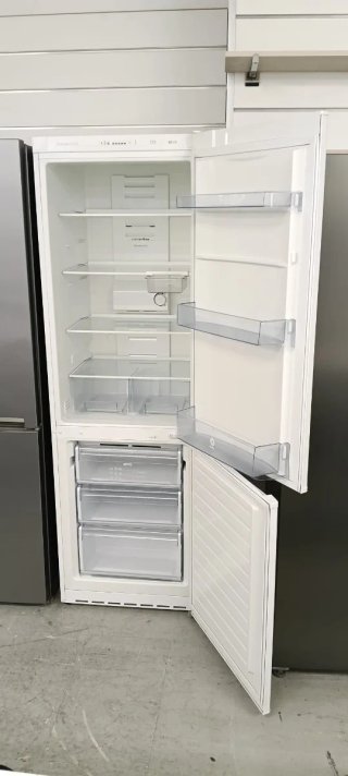NEVERA COMBI BALAY NO FROST ENERGÍA A+ 185 X 60 cm