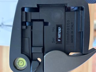Trípode Manfrotto con zapata