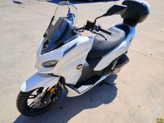 QJ MTX 125 - ¡Matrícula, Seguro y Baúl Gratis!