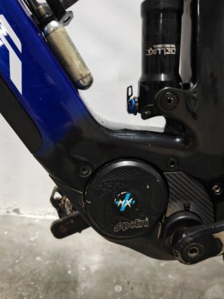Bicicleta Eléctrica Berria Mako GT -CARBONO T-M