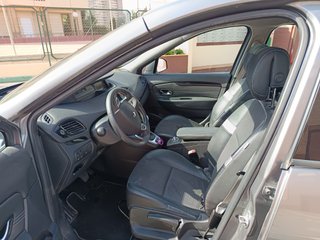 Renault Grand Scenic 2012 Aut. 7 plazas 150cv