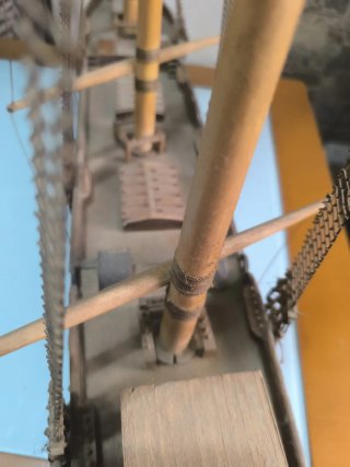 Maqueta de velero de madera