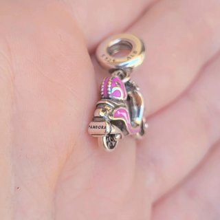 CHARM MOTO ROSA VESPA
