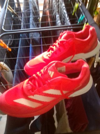 Adidas Defiant Talla 44 Rojo/Blanco