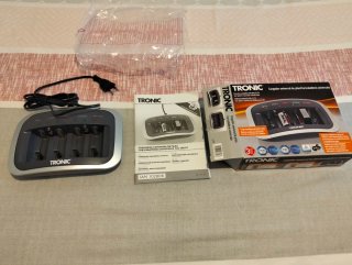 Cargador Pilas Tronic Ni-MH Ni-Cd Universal