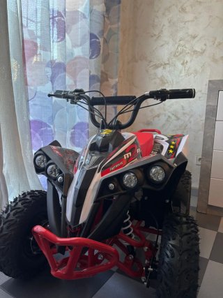 Quad eléctrico infantil