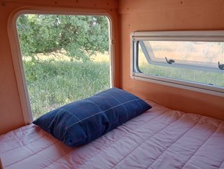 Autocaravana familiar lista para viajar
