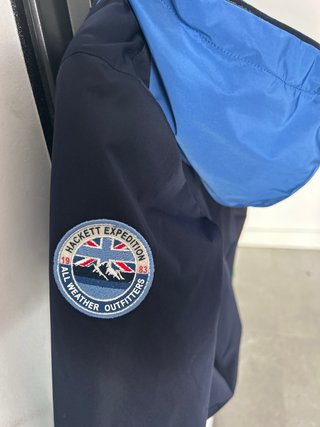 Chaqueta Hackett azul y negra niño