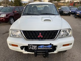 Mitsubishi L 200 2004
