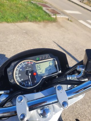 Suzuki GSR750