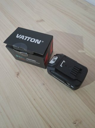 Motosierra de mano para Poda, marca Vatton 20V.