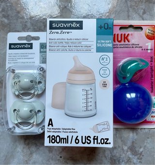 Biberón Suavinex Zero.Zero 180ml + Chupetes