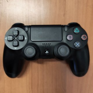PS4 Slim 500GB + 2 Juegos + Cables + Mando