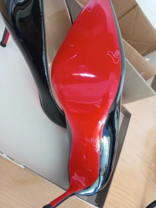Zapatos de tacón  réplica de Christian Louboutin