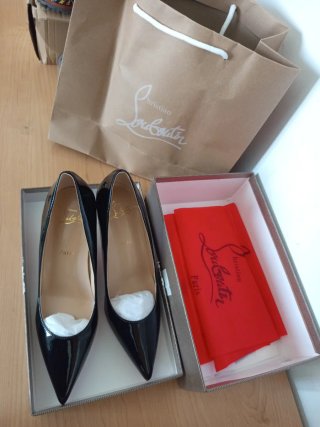 Zapatos de tacón  réplica de Christian Louboutin