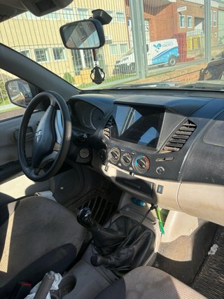 Mitsubishi L 200 2009