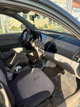 Mitsubishi L 200 2009