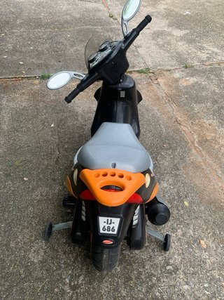 Moto Eléctrica Infantil Negra y Naranja