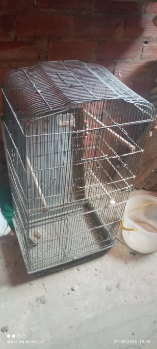 Jaula para pájaros negra grande
