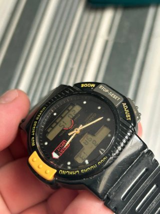 Reloj Casio AW-23