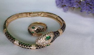 Juego de Joyería Jaguar y Serpiente dorada. Nueva